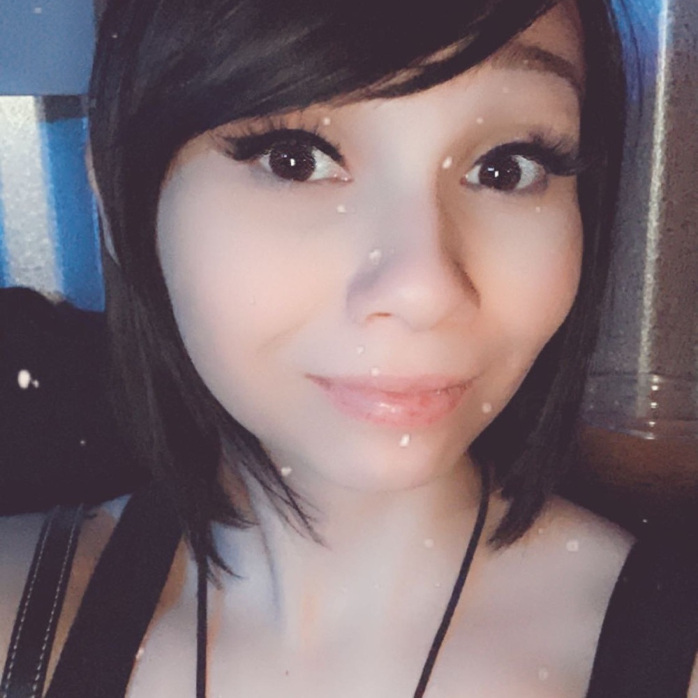 Meet your Posher, Desiree